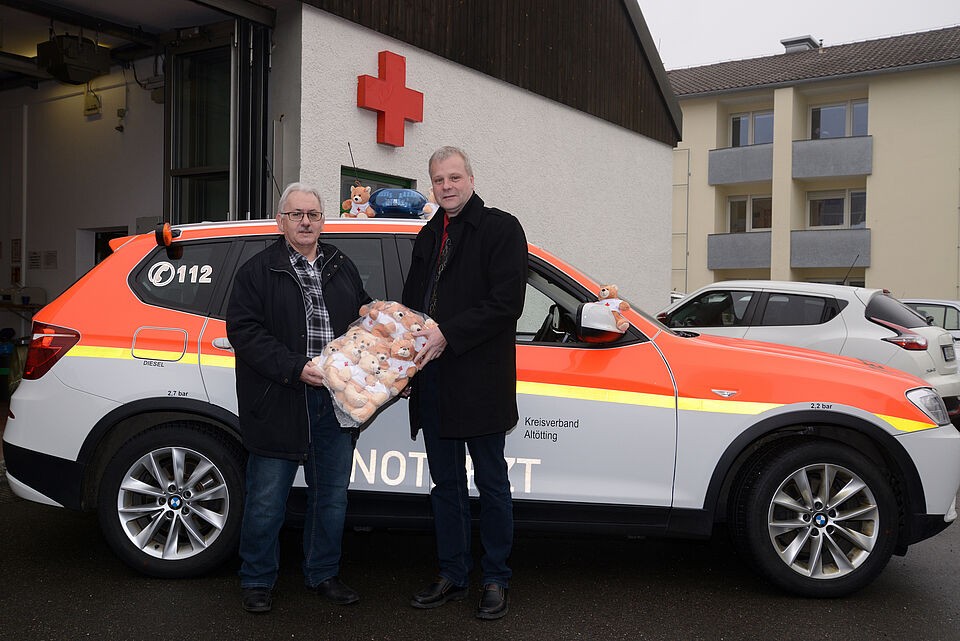 Trösterbären für den Rettungsdienst des BRK Altötting